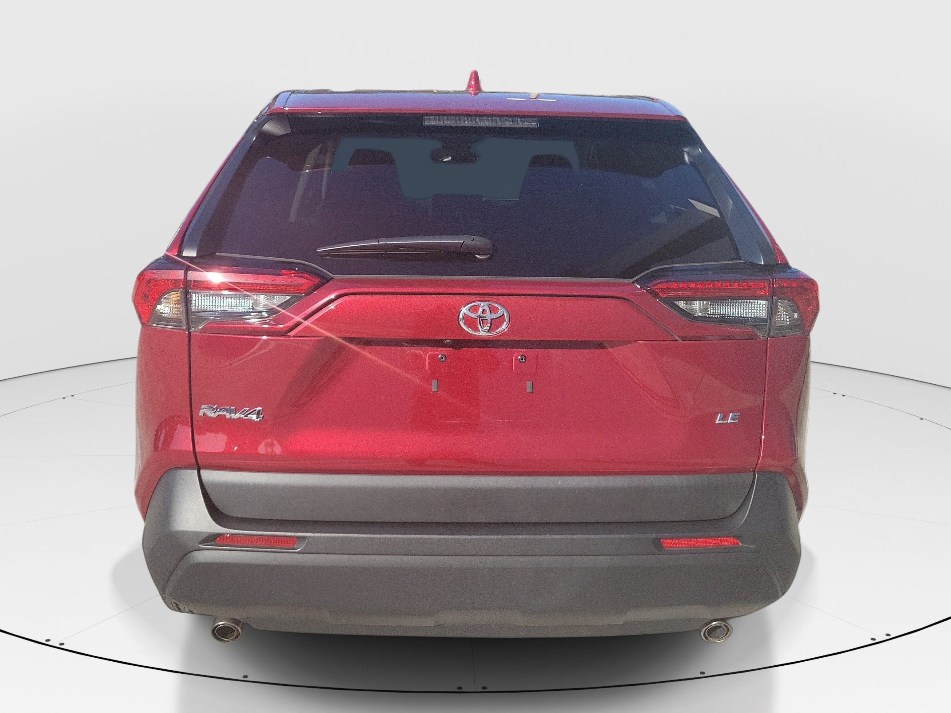 Certified Used 2024 Pearl Toyota LE image 6
