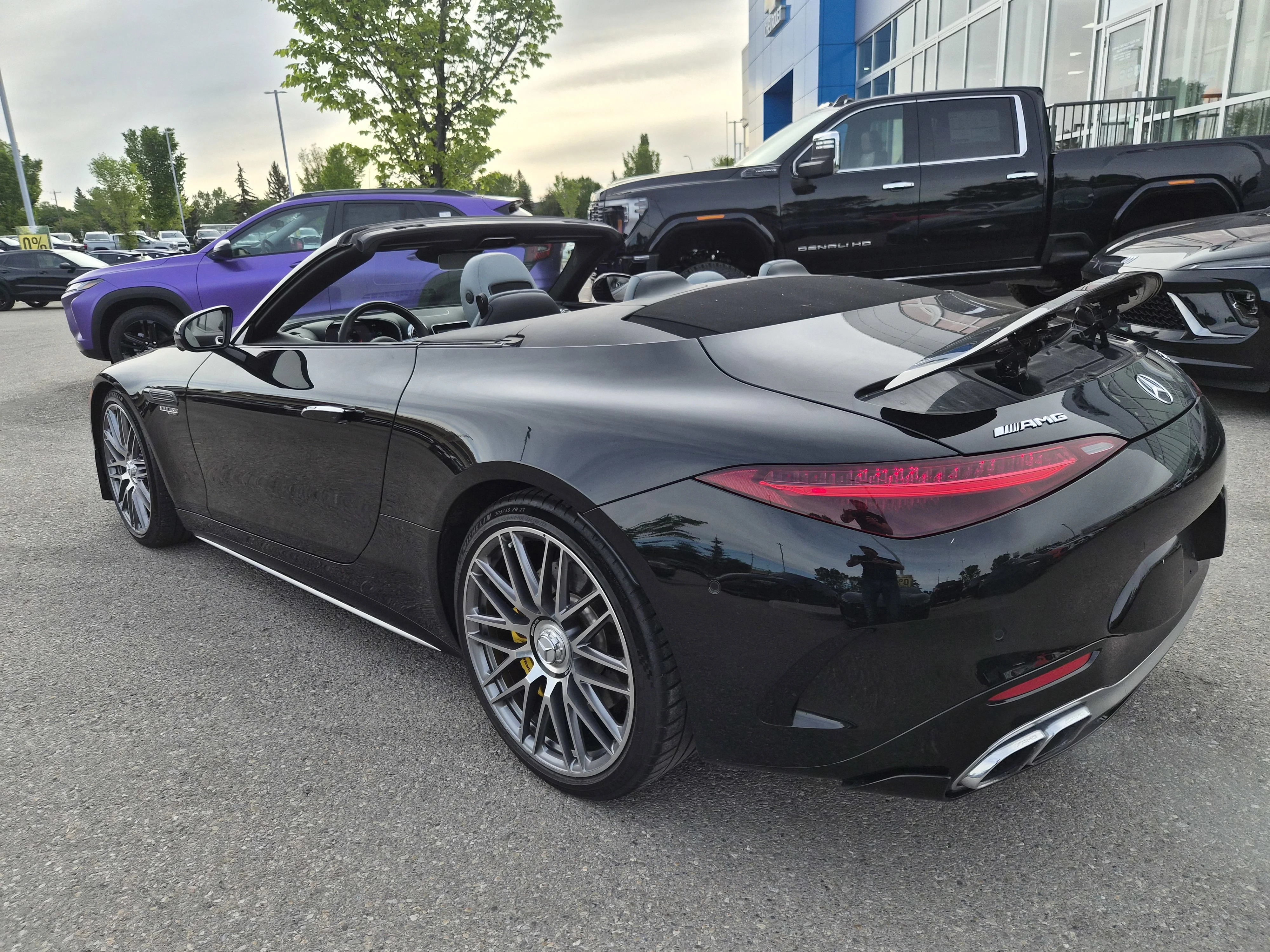 Certified Used 2022  Mercedes-Benz AMG SL 63 image 4