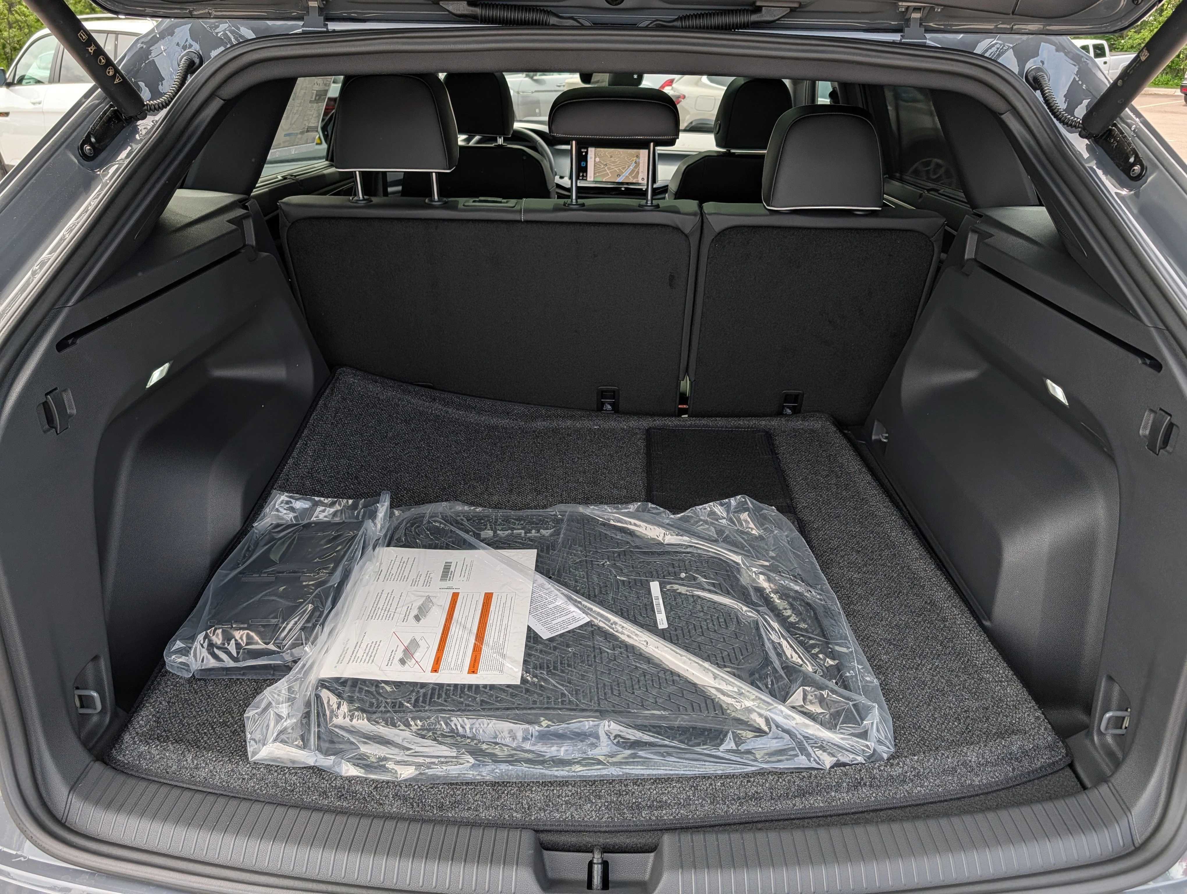 New 2026 Pure Gray Volkswagen 2.0T SEL Premium R-Line image 7