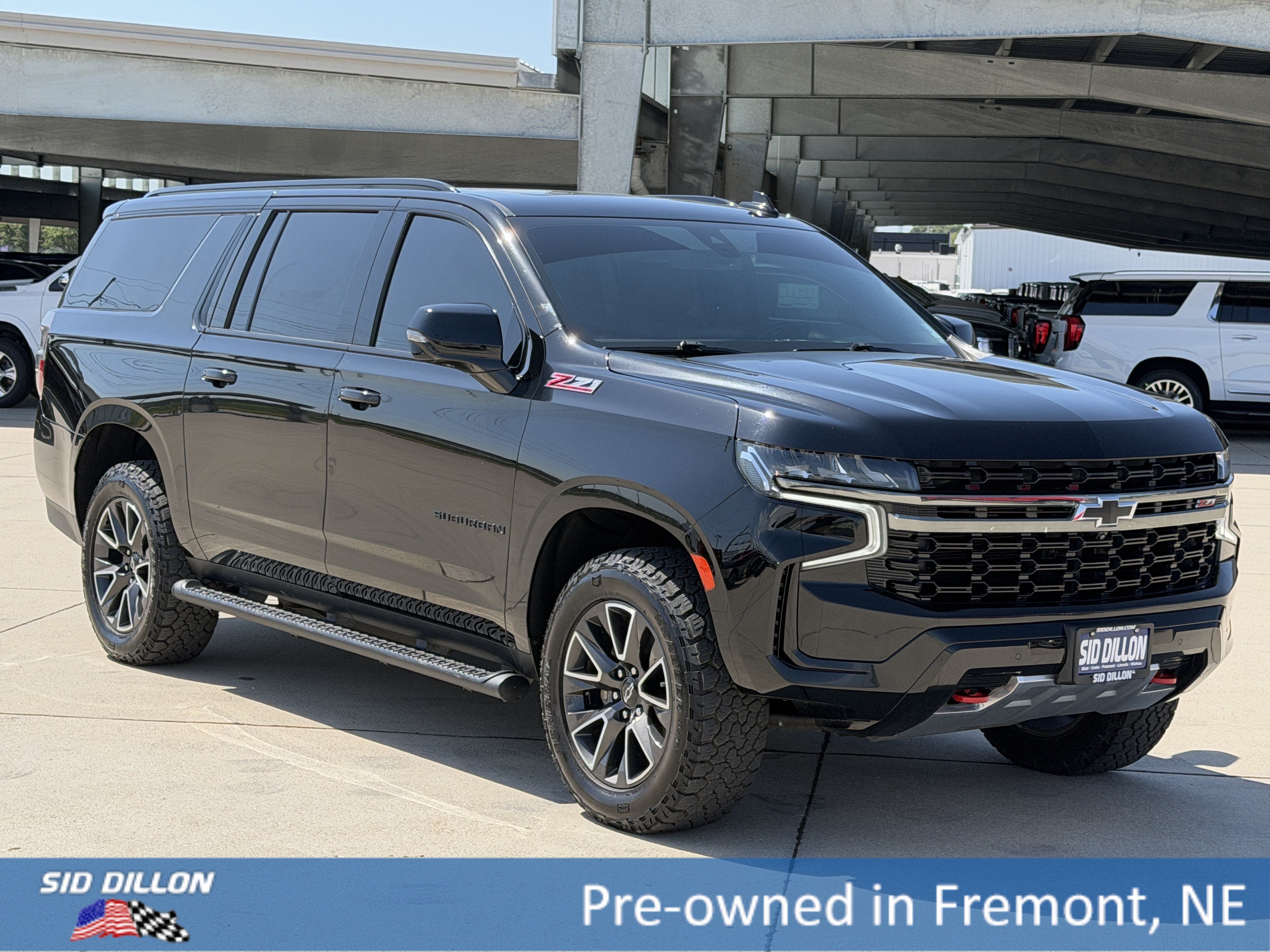 Used 2022 Black Chevrolet Z71 image 2