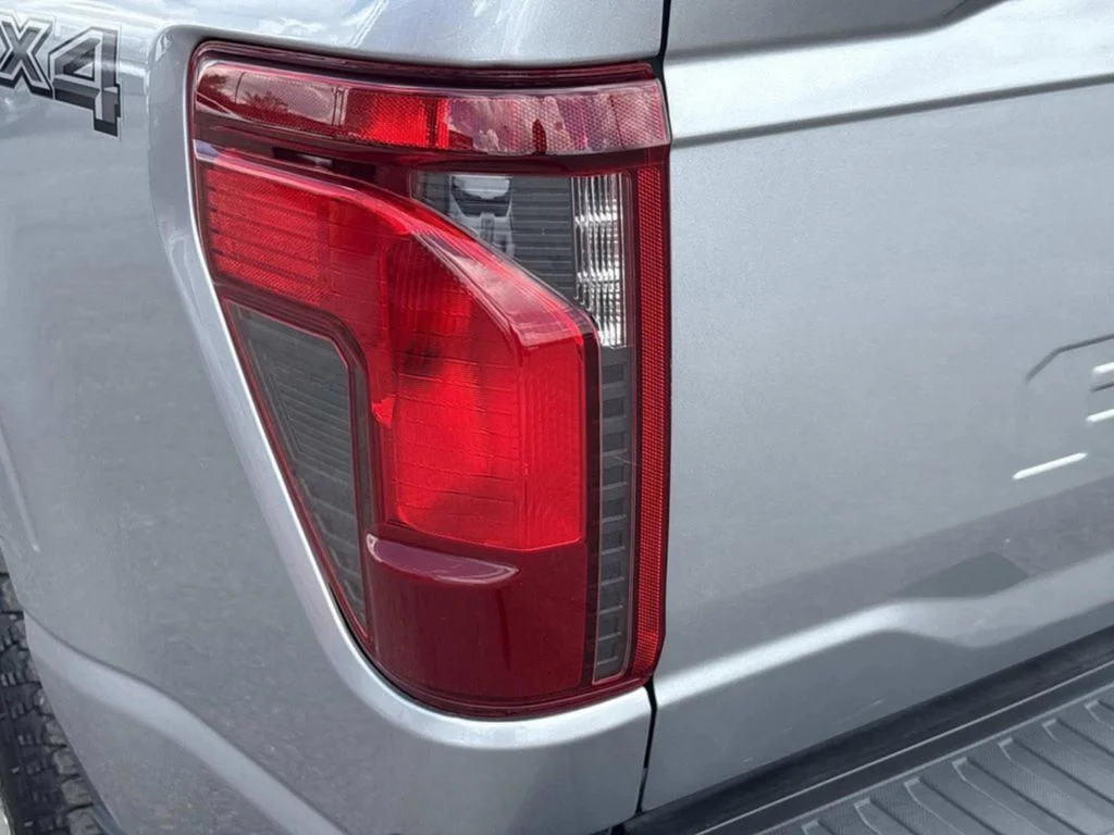 Used 2025 Silver Metallic Ford XLT image 12