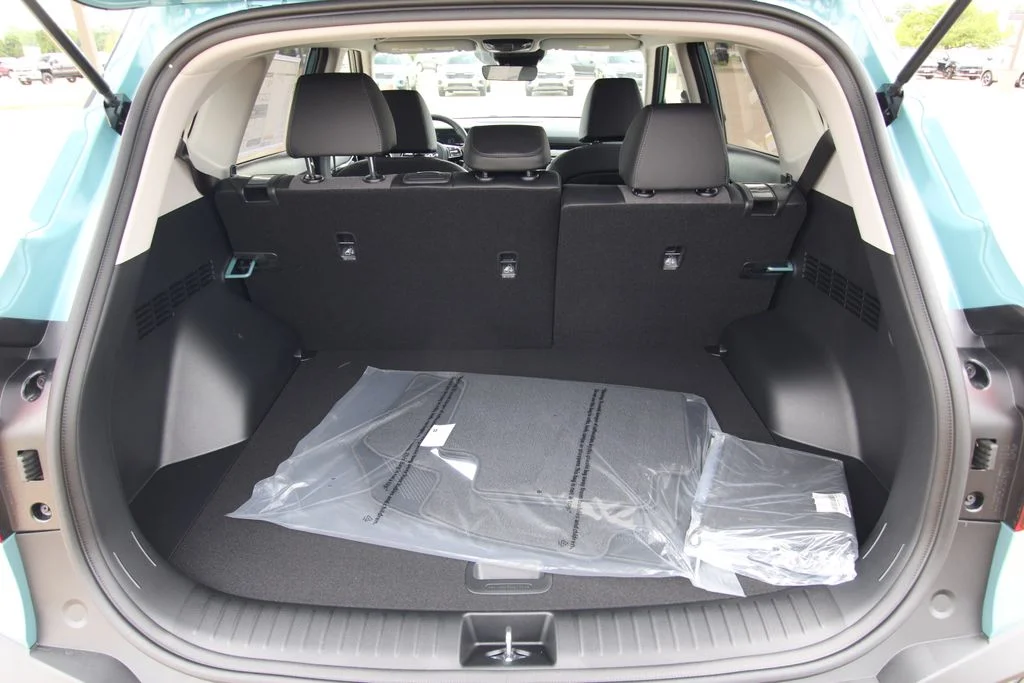New 2026 Pluton Blue / Black Roof Kia S image 13