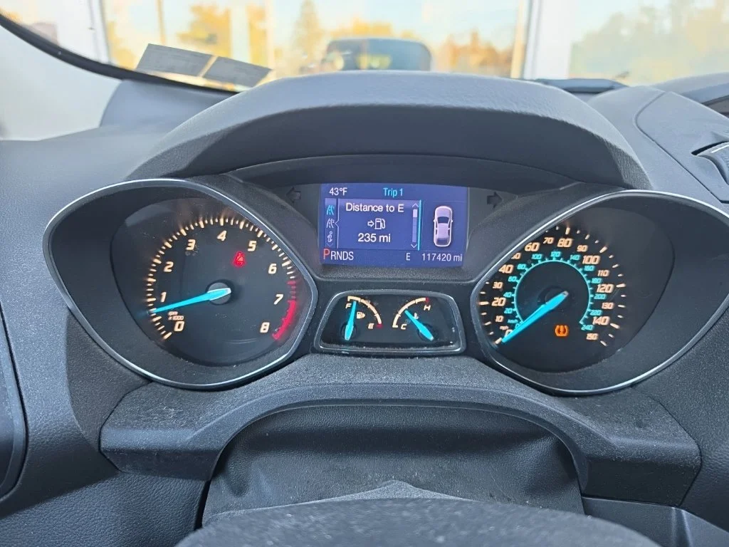 Used 2013 Blue Ford S image 4