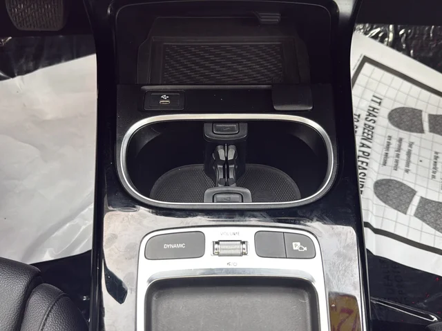 Used 2025 White Mercedes-Benz CLA 250 image 27