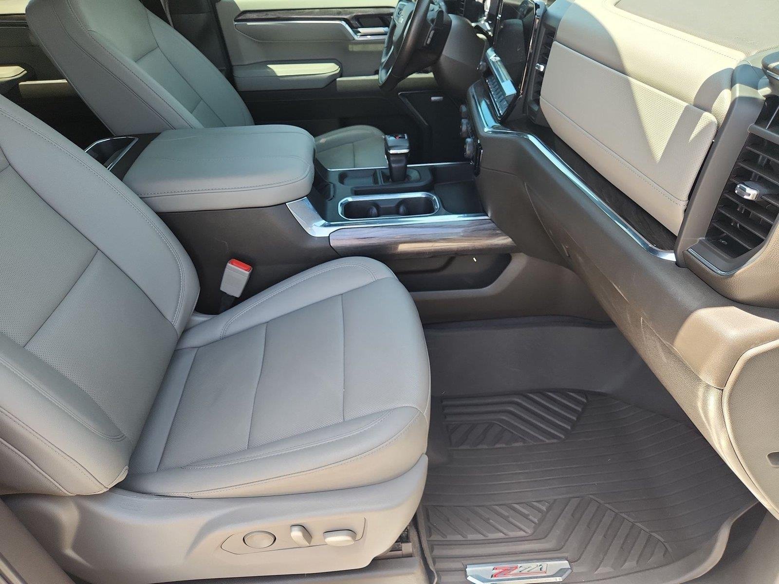 Used 2023 SUMMIT WHITE Chevrolet LTZ image 28
