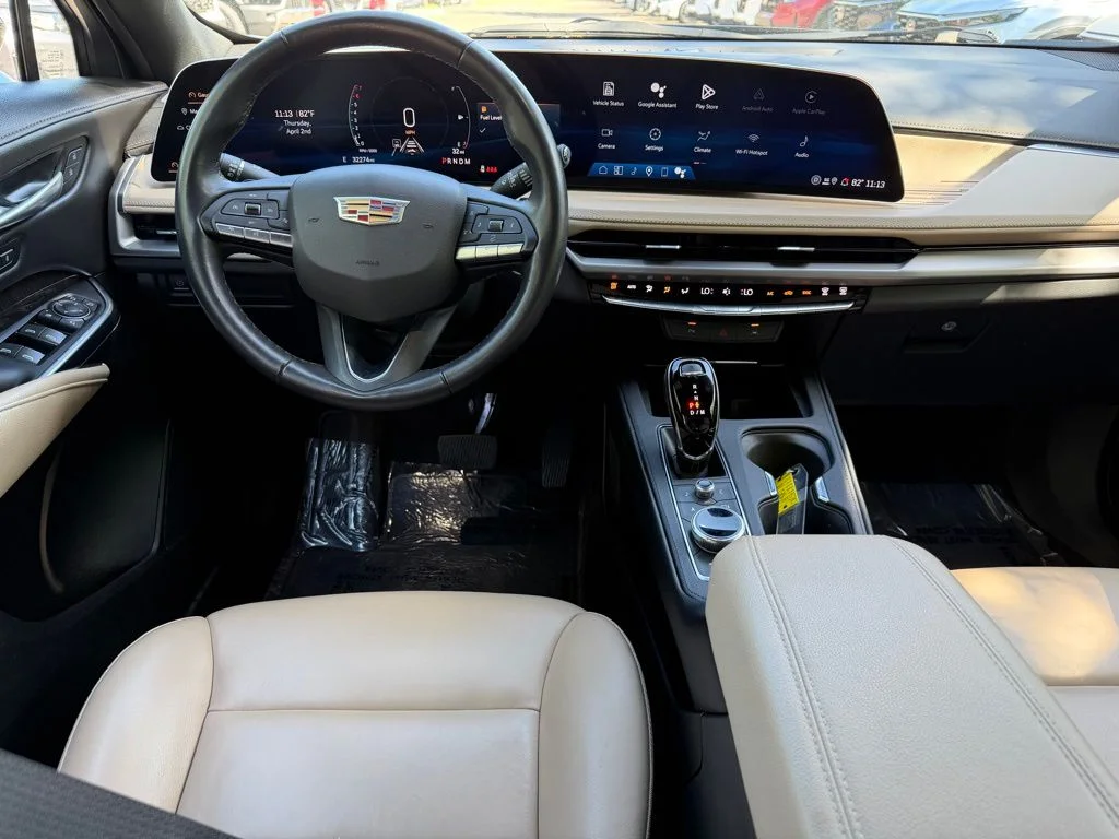 2025 Cadillac XT4 Premium Luxury - Photo 13