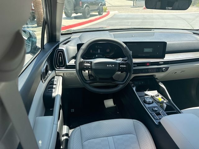 New 2026 Steel Gray Kia EX image 23