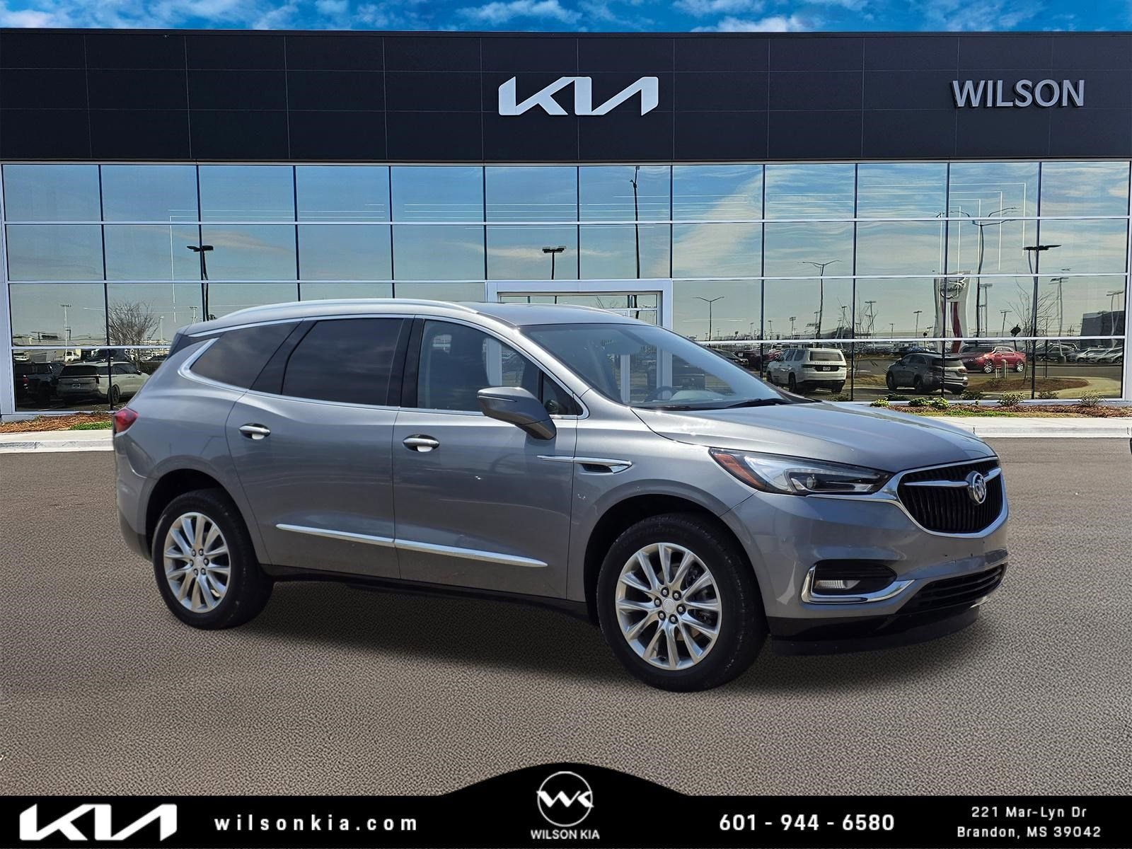 2021 Buick Enclave Essence's photo