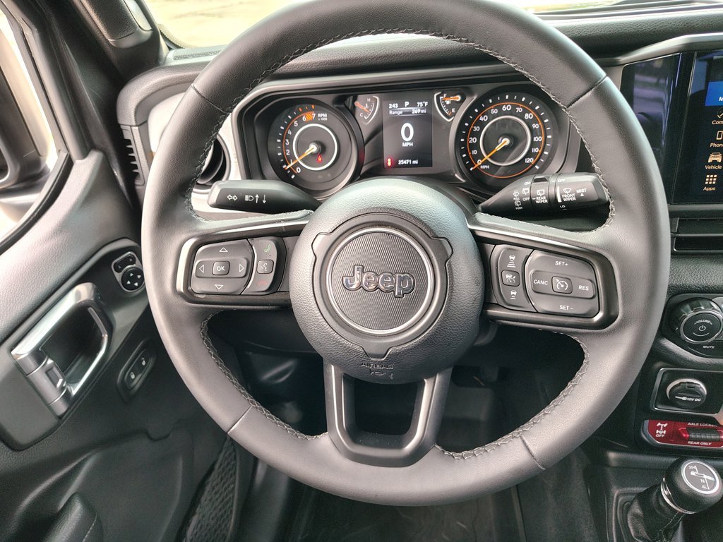 2025 Jeep Wrangler 4-Door Willys - Photo 44