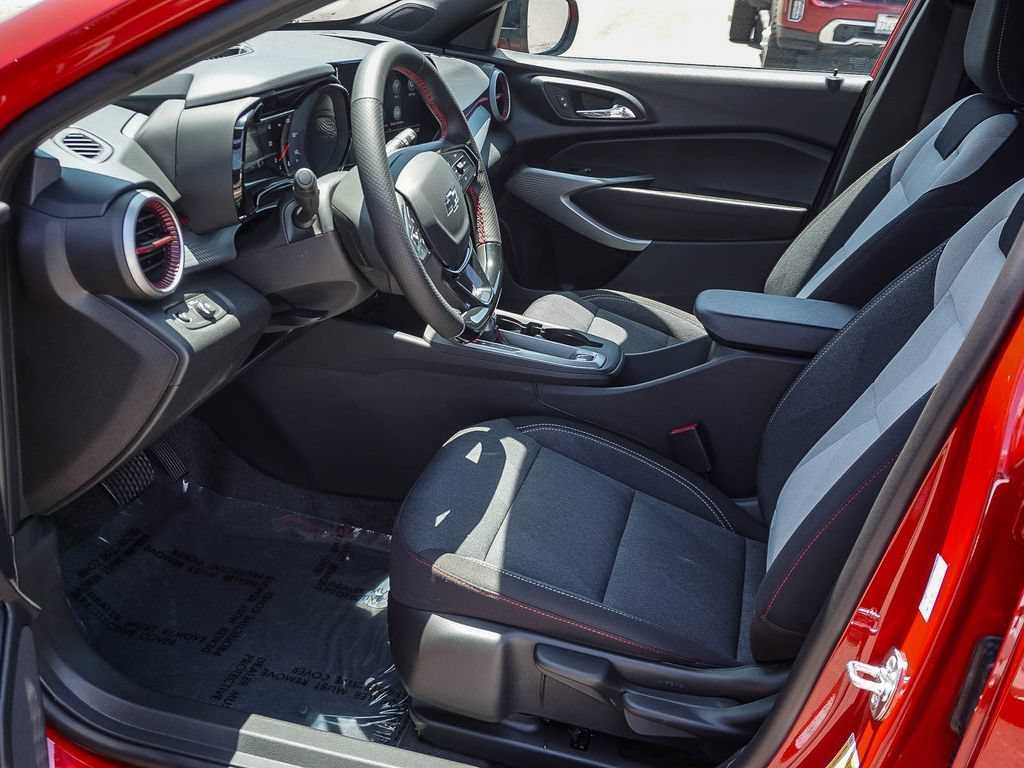 2026 Chevrolet Trax RS - Photo 17