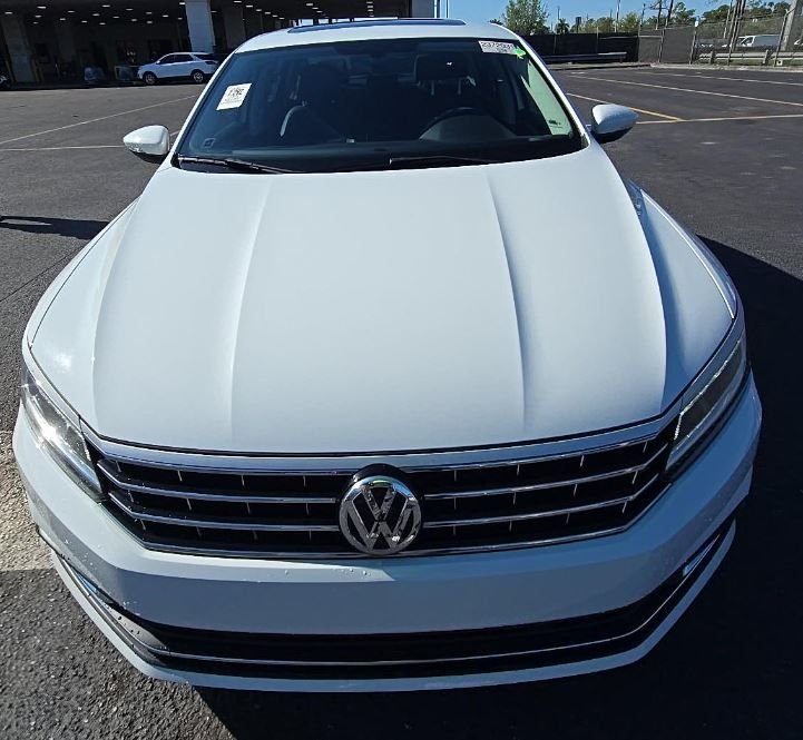 Used 2018 Volkswagen Passat SE with VIN 1VWBA7A38JC000882 for sale in Kansas City