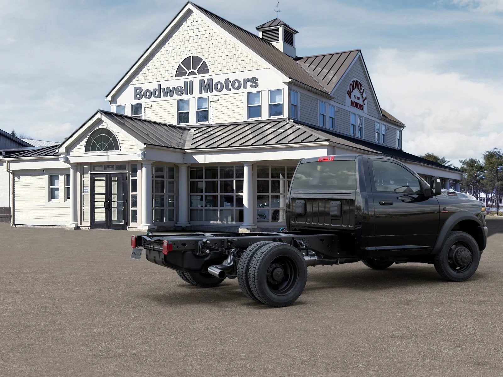 New 2026 Diamond Black Crystal Pearlcoat RAM Tradesman 4x4 Reg Cab 60" CA image 30