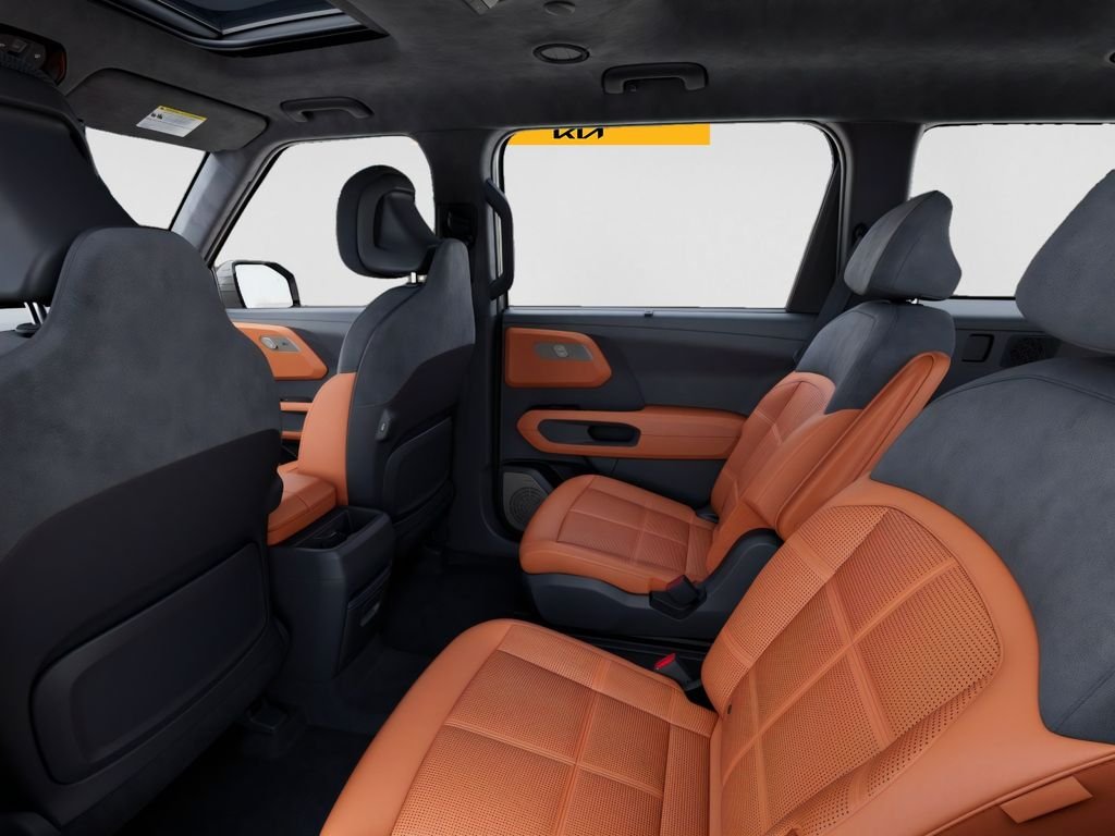 New 2027 White Kia SX Prestige image 18