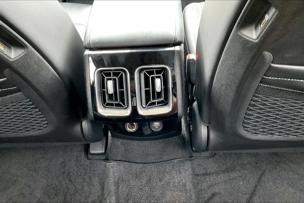 Used 2023 Gray Kia SX image 19