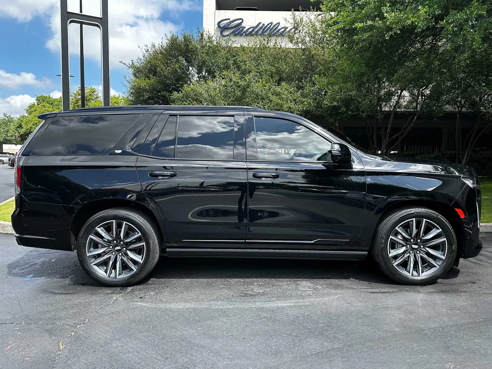 Certified Used 2024 Black Raven Cadillac Sport Platinum image 6