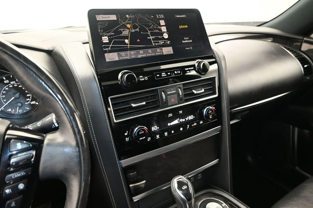 Used 2023 White INFINITI Sensory image 25