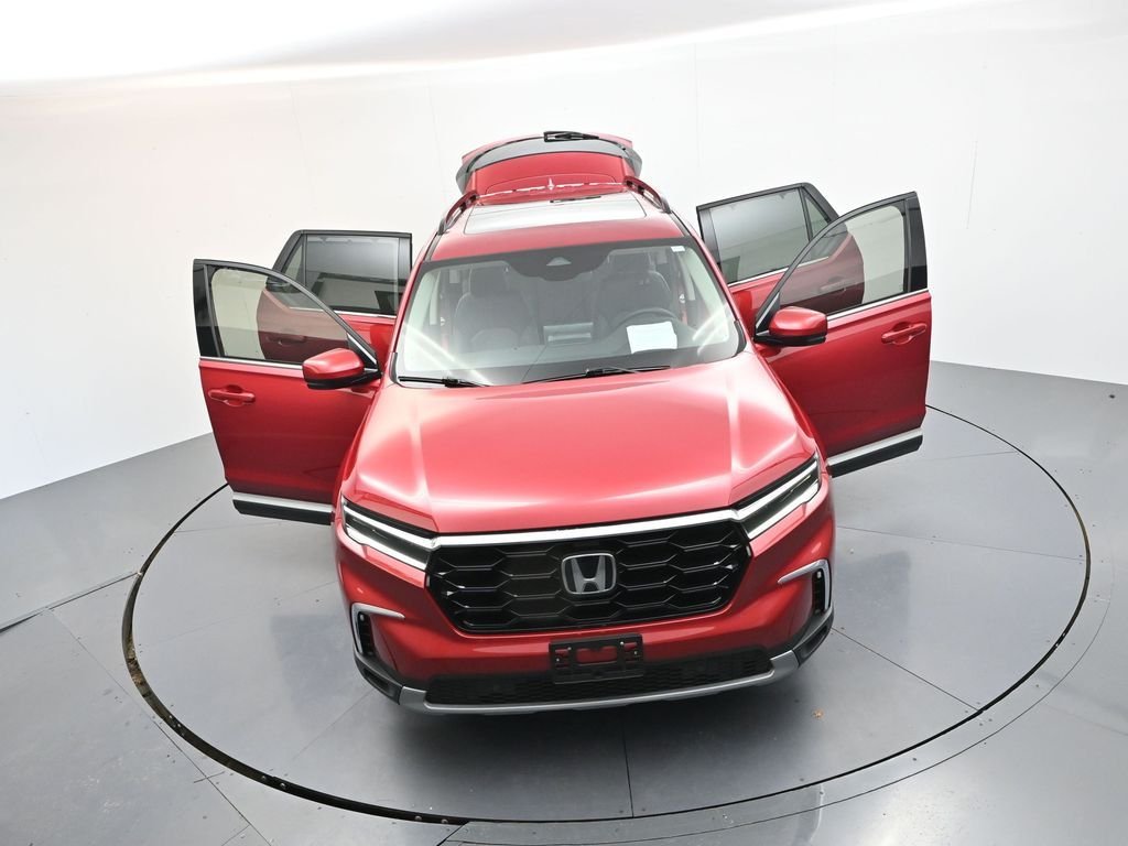 Used 2025  Honda Touring image 34
