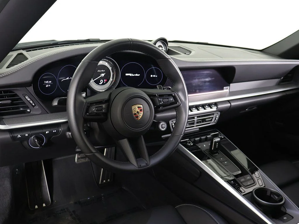 Used 2023 Chalk Porsche Turbo image 29