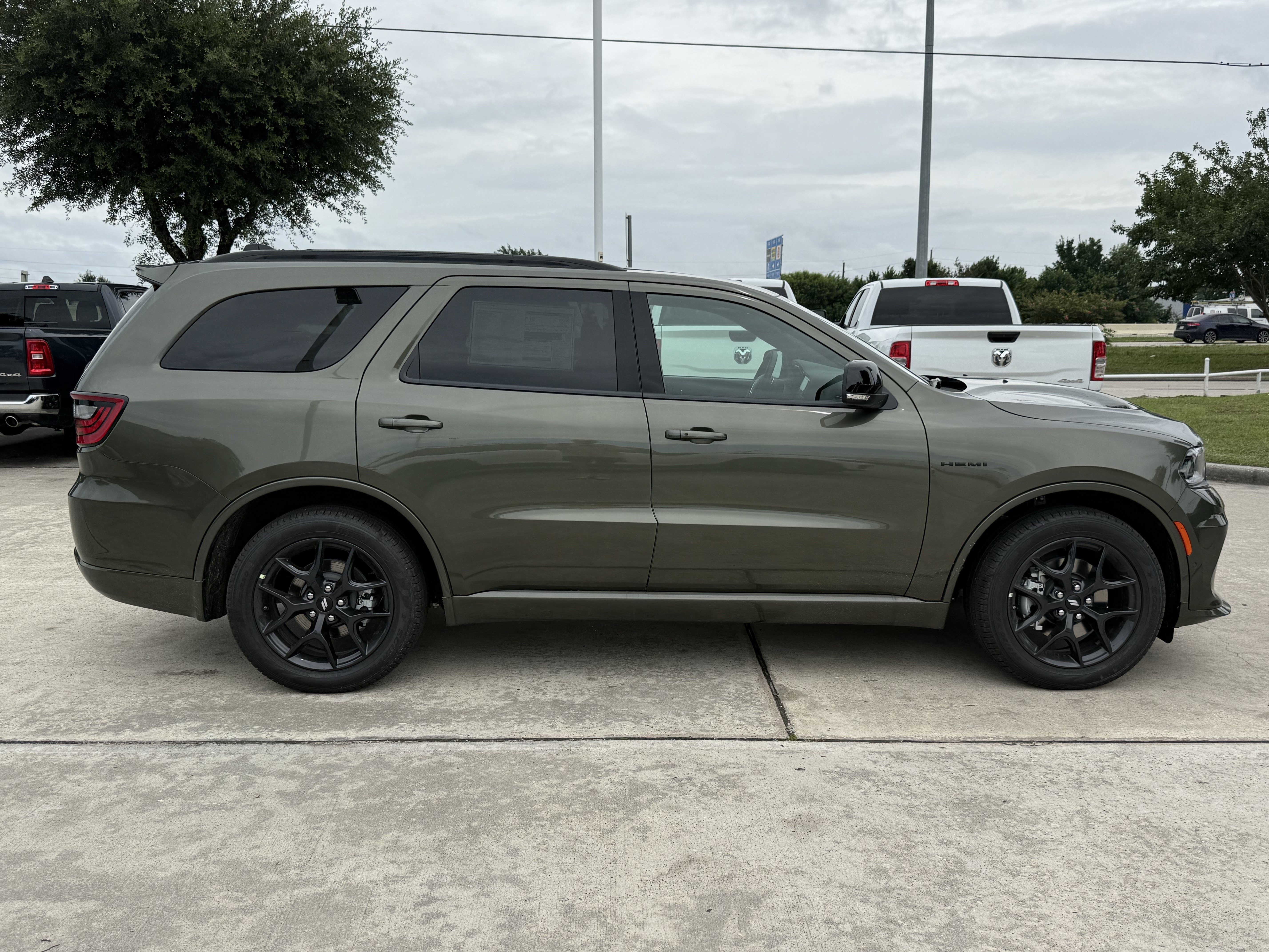 New 2026 Green Machine Exterior Paint Dodge GT Plus HEMI V8 image 3