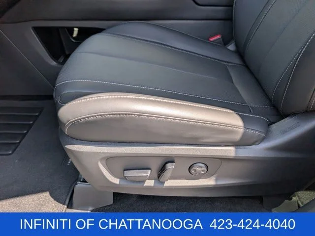Certified Used 2026 Green INFINITI LUXE image 23