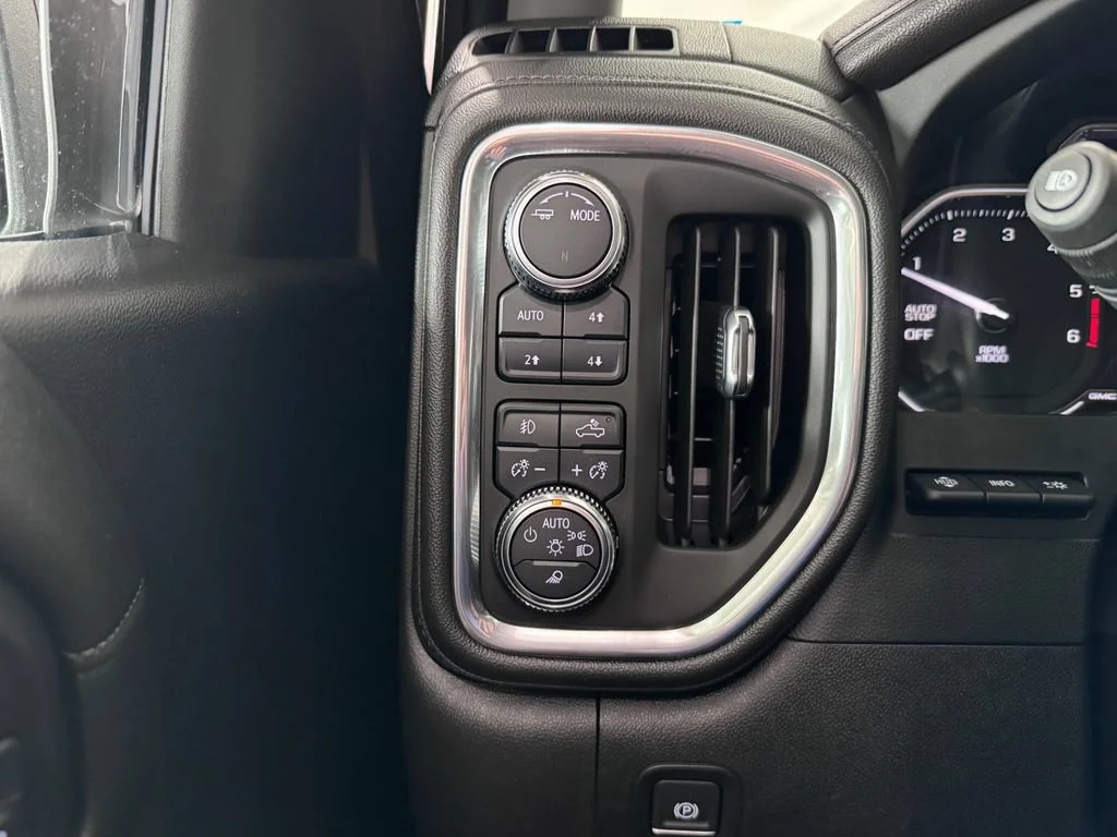 Certified Used 2022 Onyx Black GMC Denali image 27