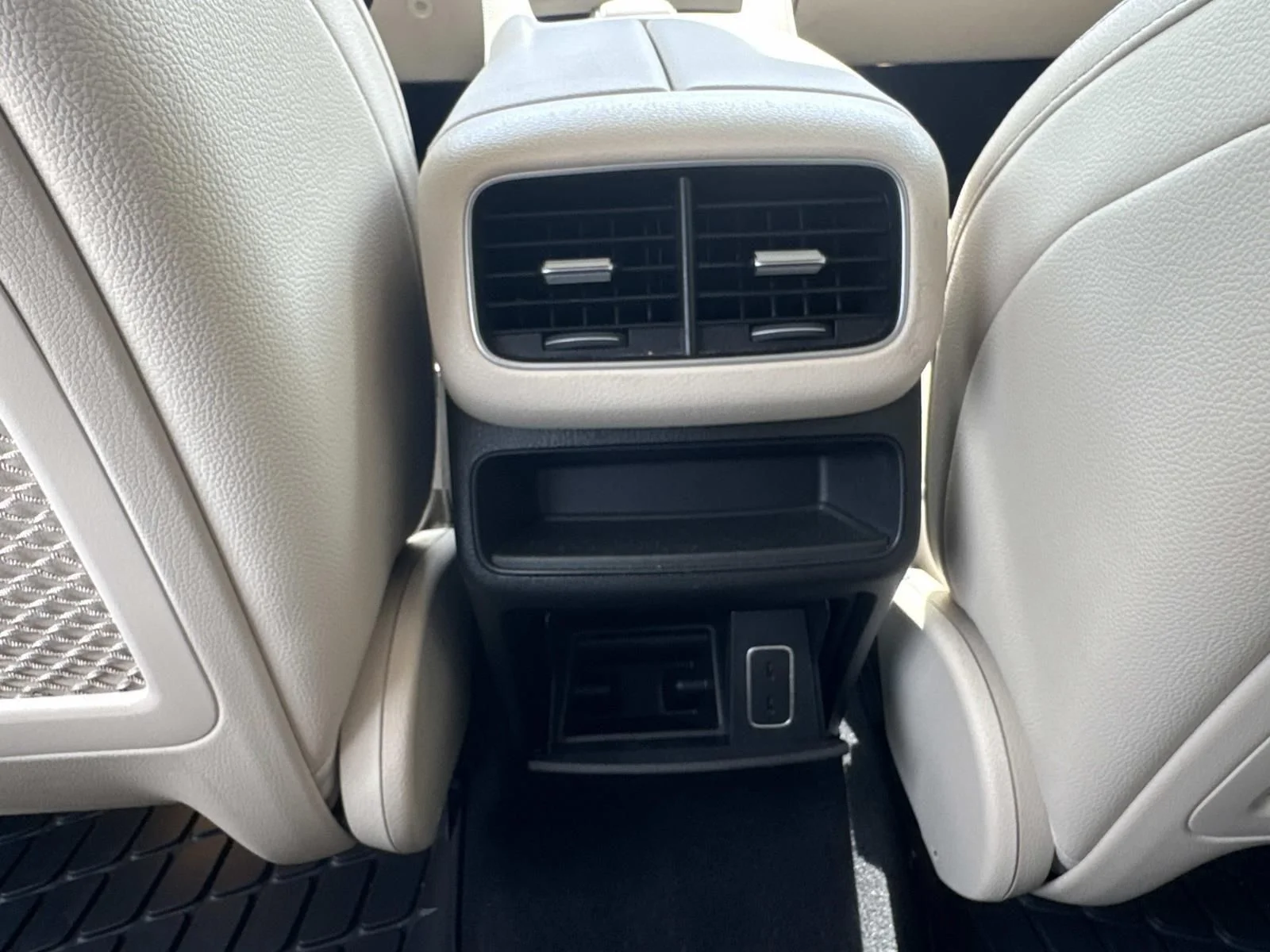 Used 2021 White Mercedes-Benz GLE 450 image 14