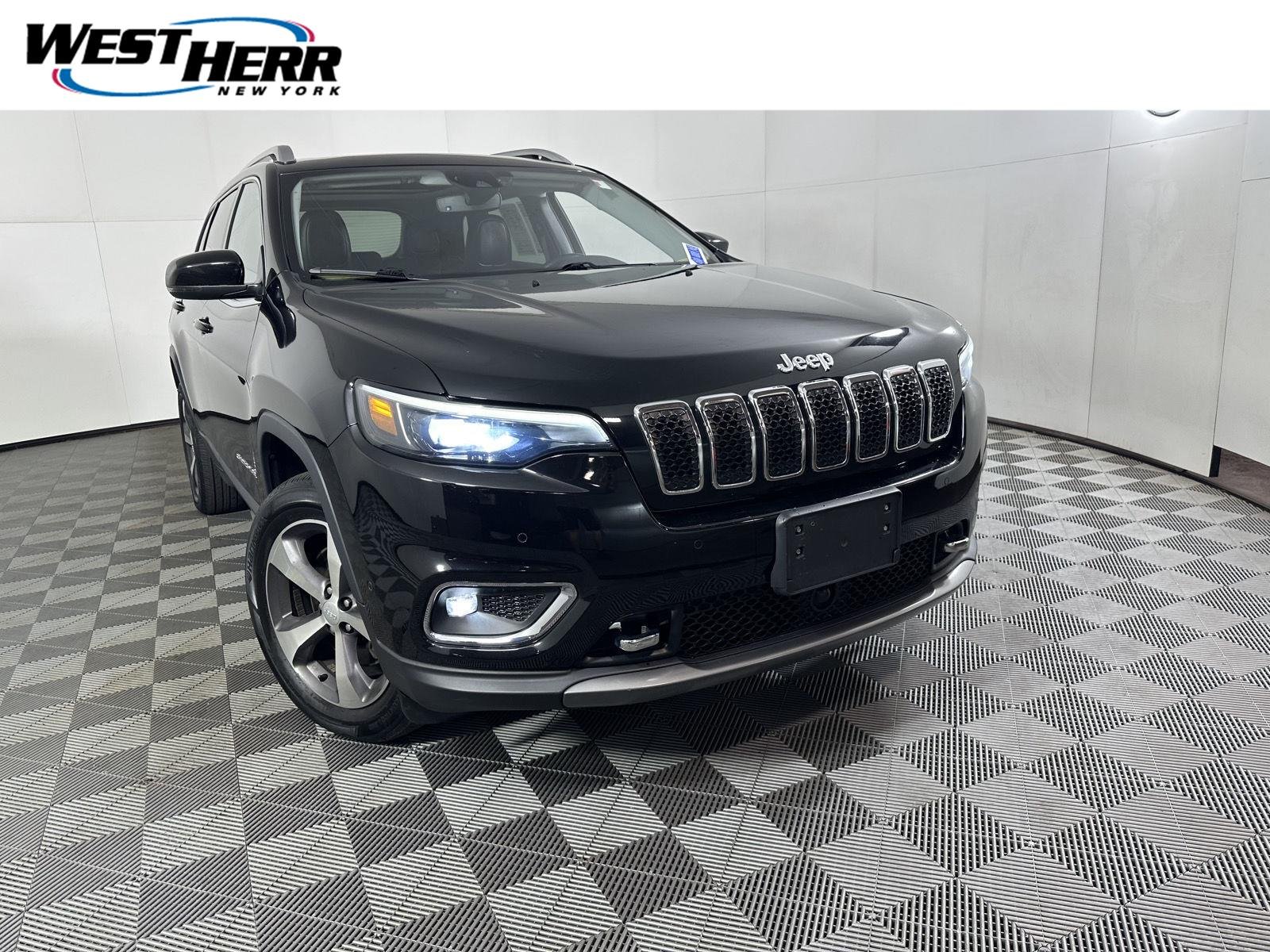 Used 2021 Diamond Black Crystal Pearlcoat Jeep Limited image 1