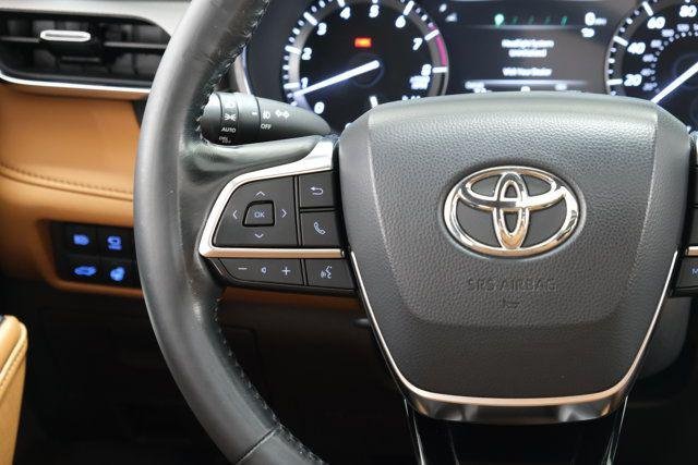 Certified Used 2021 RUBY FLARE PEARL Toyota  image 15