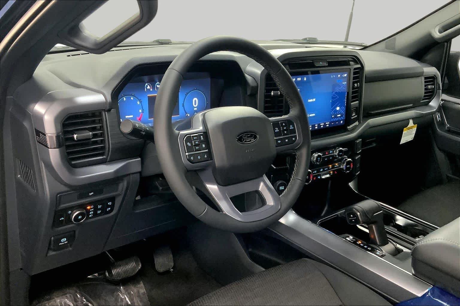 New 2026 Agate Black Metallic Ford XLT image 7