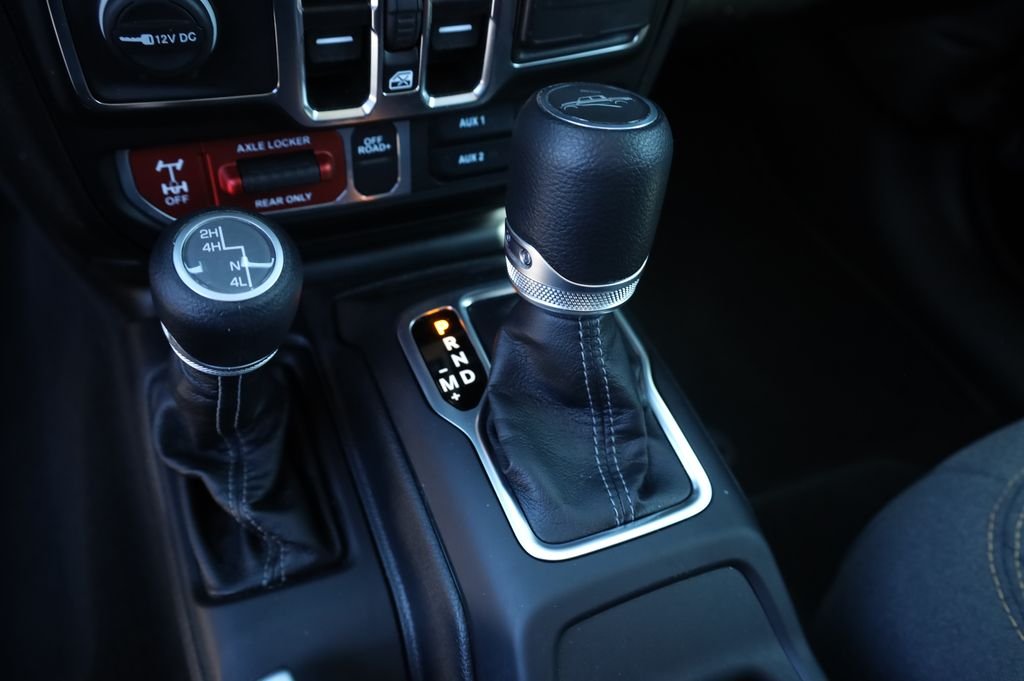 2025 Jeep Gladiator Willys - Photo 10