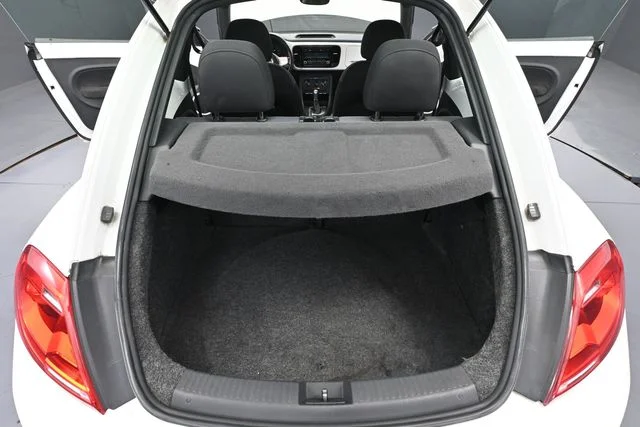 2012 Volkswagen Beetle 2.0 - Photo 28
