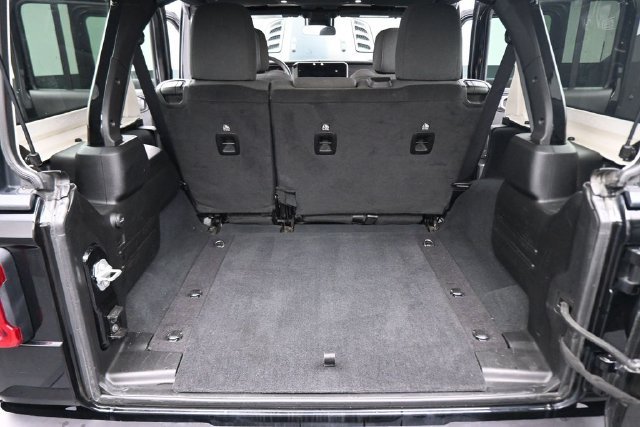 Used 2024 Black Jeep Rubicon image 25