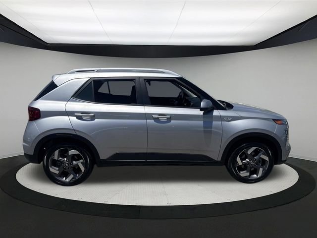 2026 Hyundai Venue SEL - Photo 3