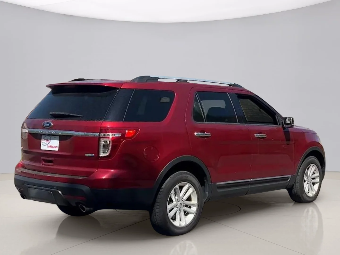 Used 2014 Red Ford XLT 4WD image 6