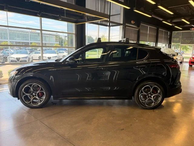 Used 2022 Black Alfa Romeo Veloce image 3
