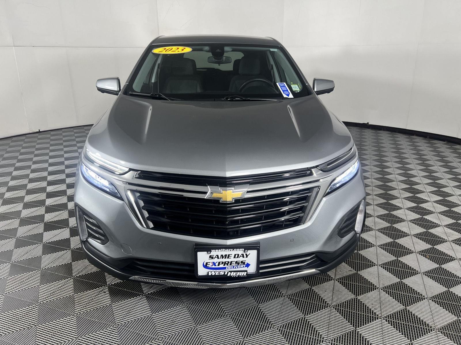 Used 2023 Sterling Gray Metallic Chevrolet LT image 17