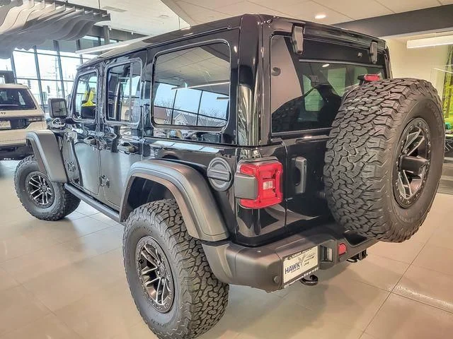 New 2026 Black Clear-Coat Exterior Paint Jeep Moab 392 image 7