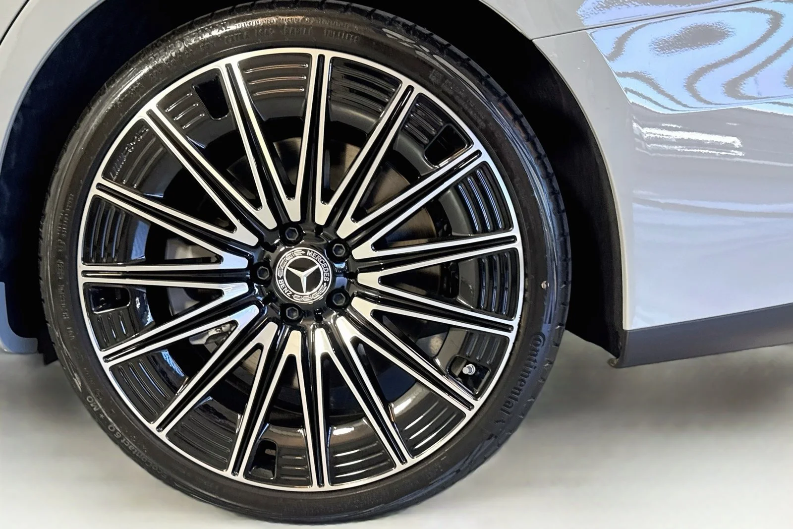 Used 2026 Manufaktur Alpine Grey Mercedes-Benz E 450 image 30