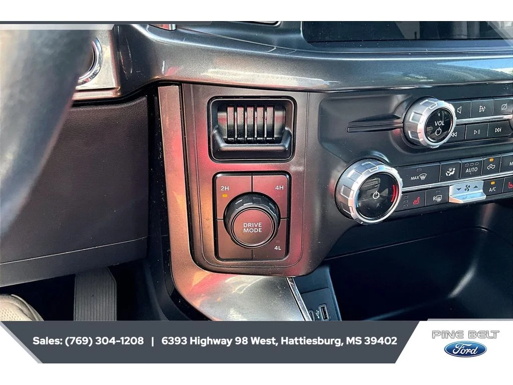 Used 2022 Agate Black Metallic Ford XLT image 22
