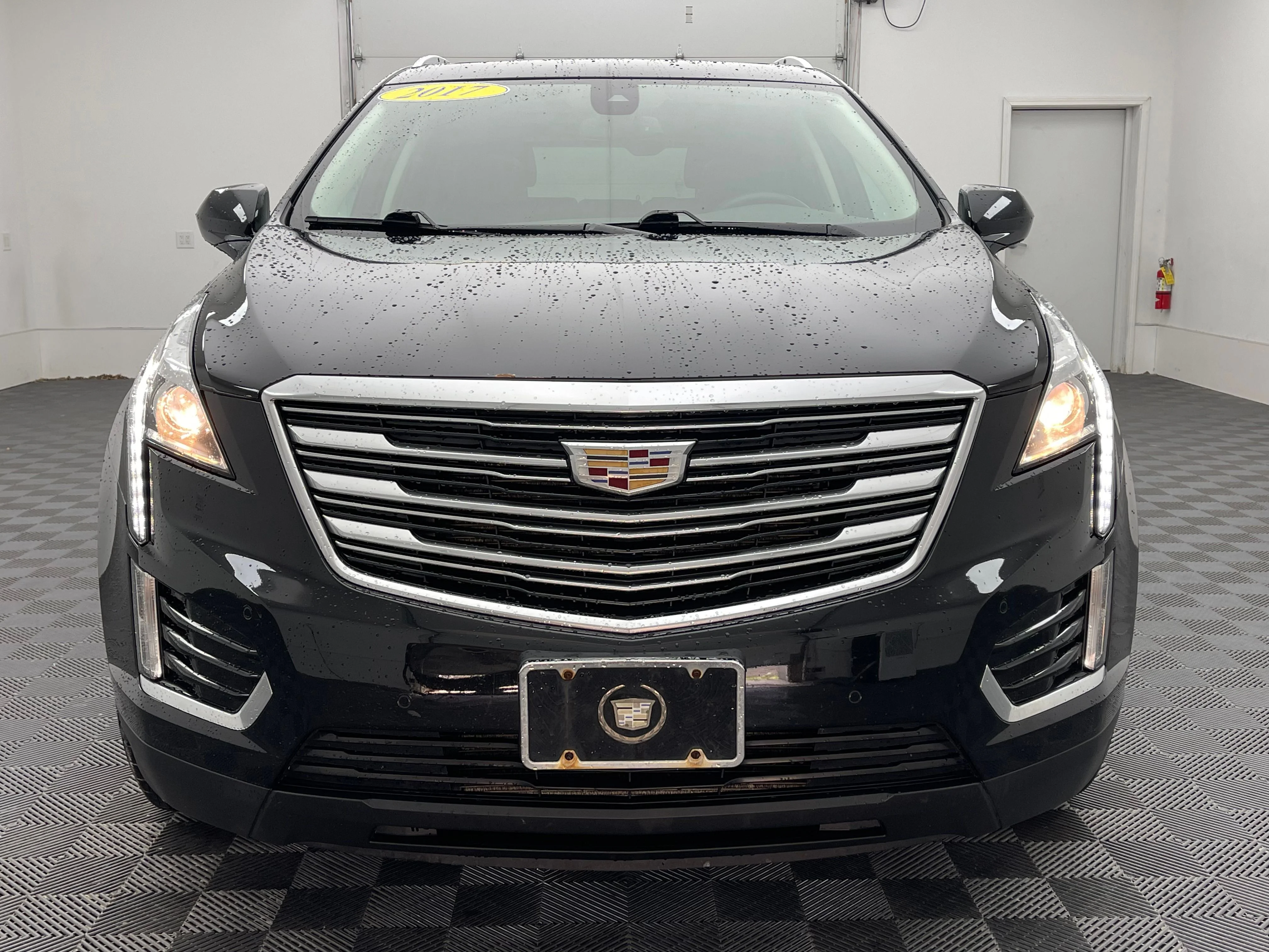 Used 2017 Stellar Black Metallic Cadillac Luxury image 13