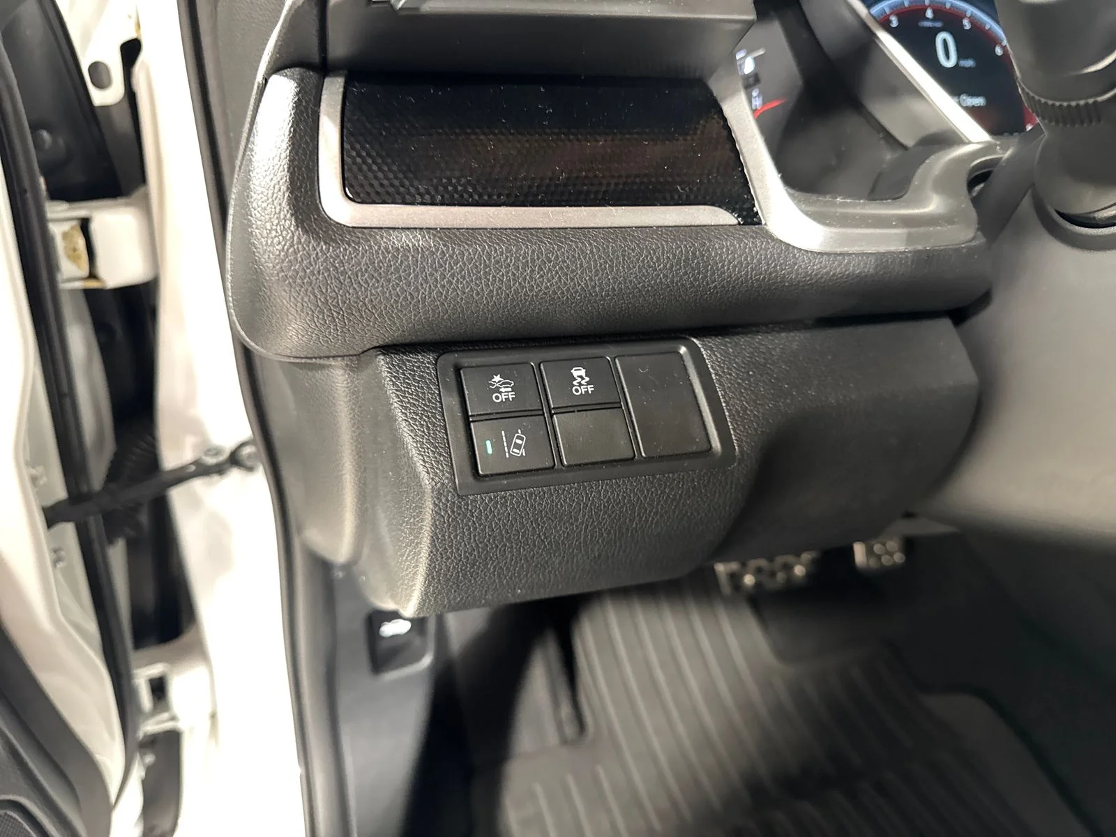 Used 2019 White Orchid Pearl Honda Sport image 18