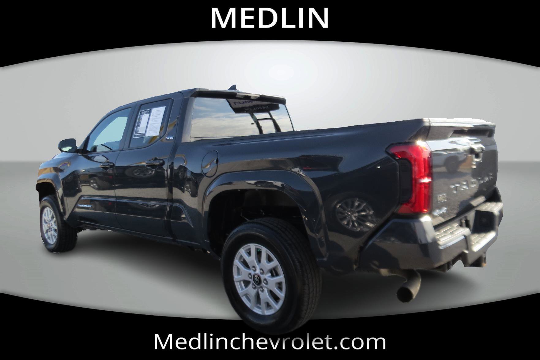Used 2024  Toyota SR5 image 6