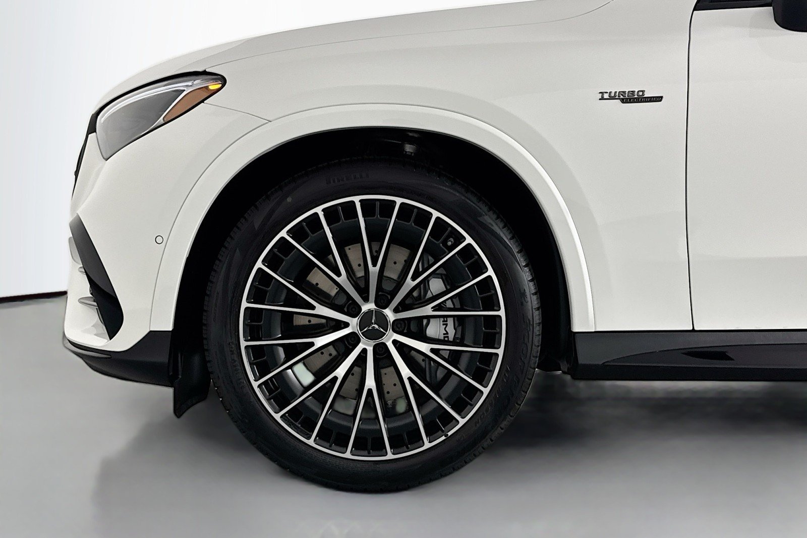 New 2026 Polar White Mercedes-Benz AMG® GLC 43 4MATIC Coupe image 9
