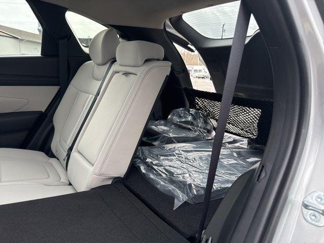 New 2026 Shimmering Silver Hyundai SEL AWD image 18