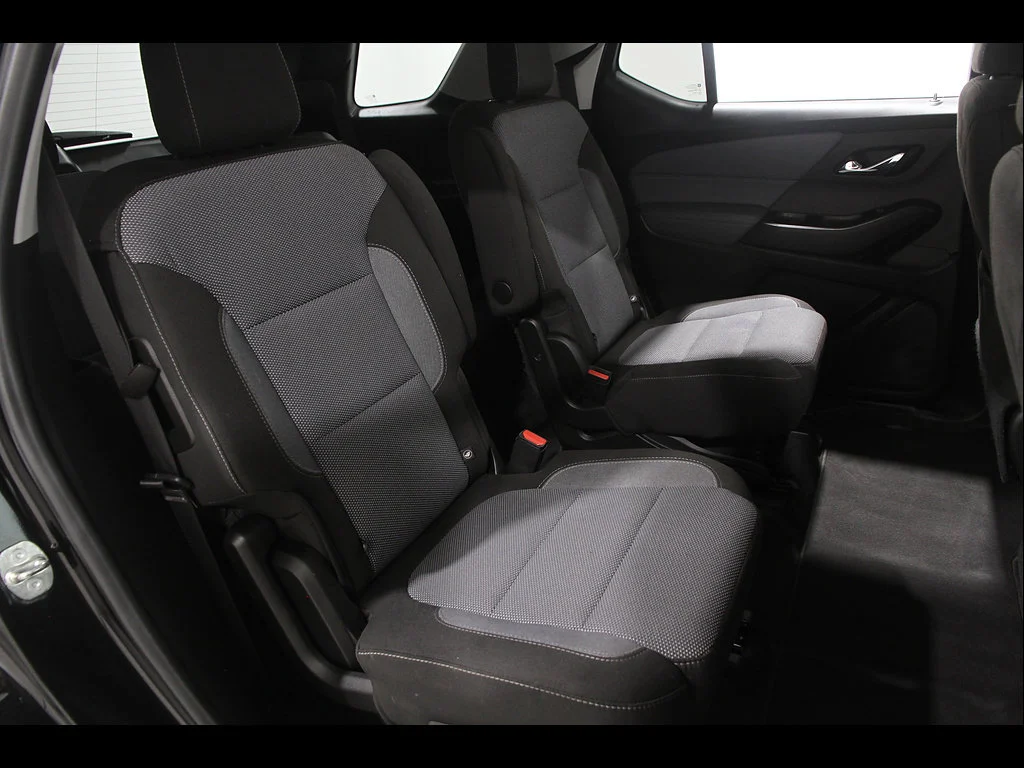 2018 Chevrolet Traverse 1LT - Photo 18