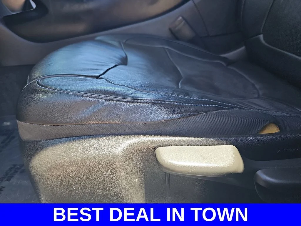 Used 2018 Silver Chevrolet Premier image 28
