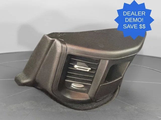 New 2026 Diamond Black Crystal Pearl-Coat Exterior Paint RAM Tradesman image 16