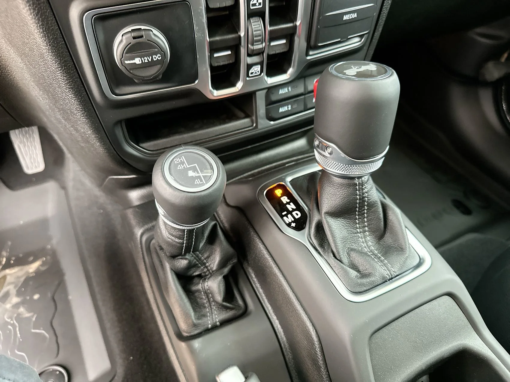 2025 Jeep Wrangler 4-Door Sahara - Photo 19