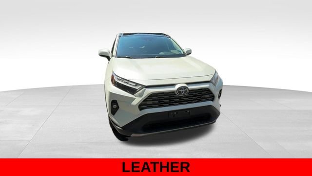 Used 2022 White Toyota Limited image 12