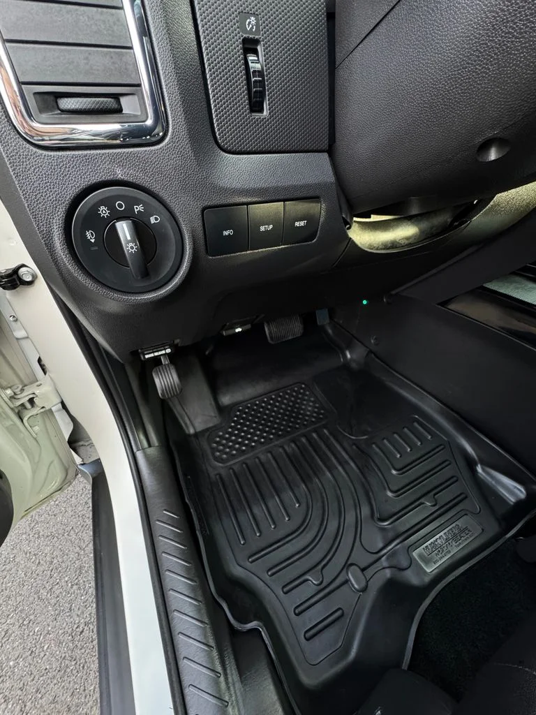 Used 2011 White Suede Ford Limited image 15
